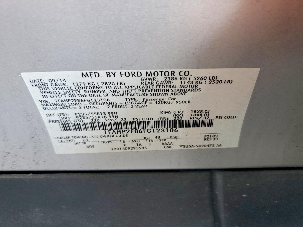 2015 FORD TAURUS SEL photo 34