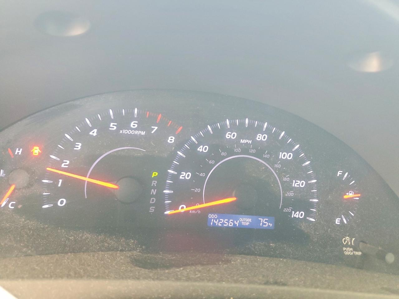 2010 TOYOTA CAMRY LE photo 17