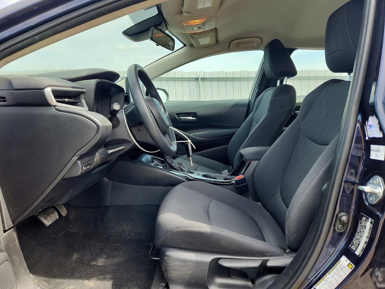2021 TOYOTA COROLLA LE photo 13