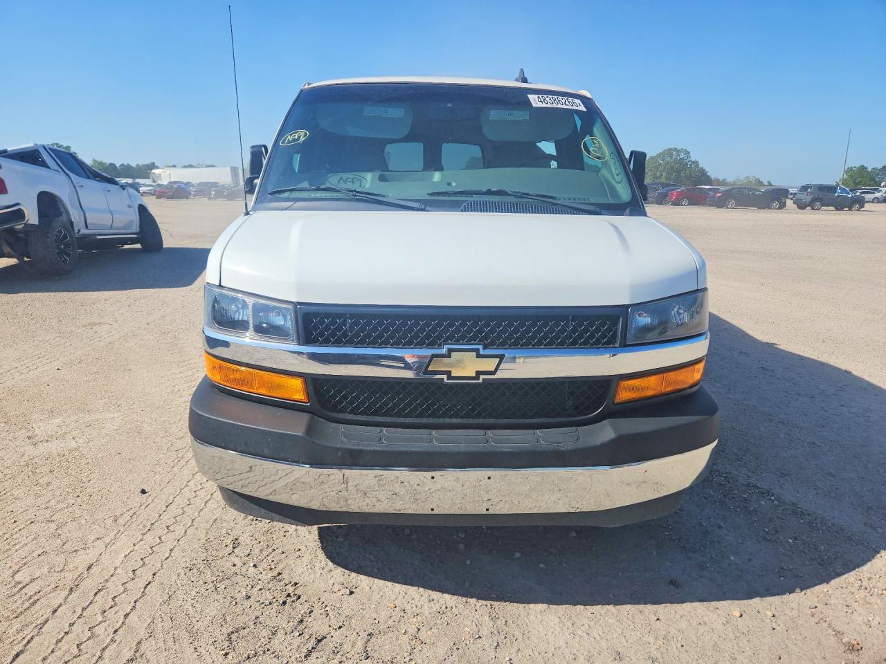 2017 CHEVROLET EXPRESS G3500 LT photo 9