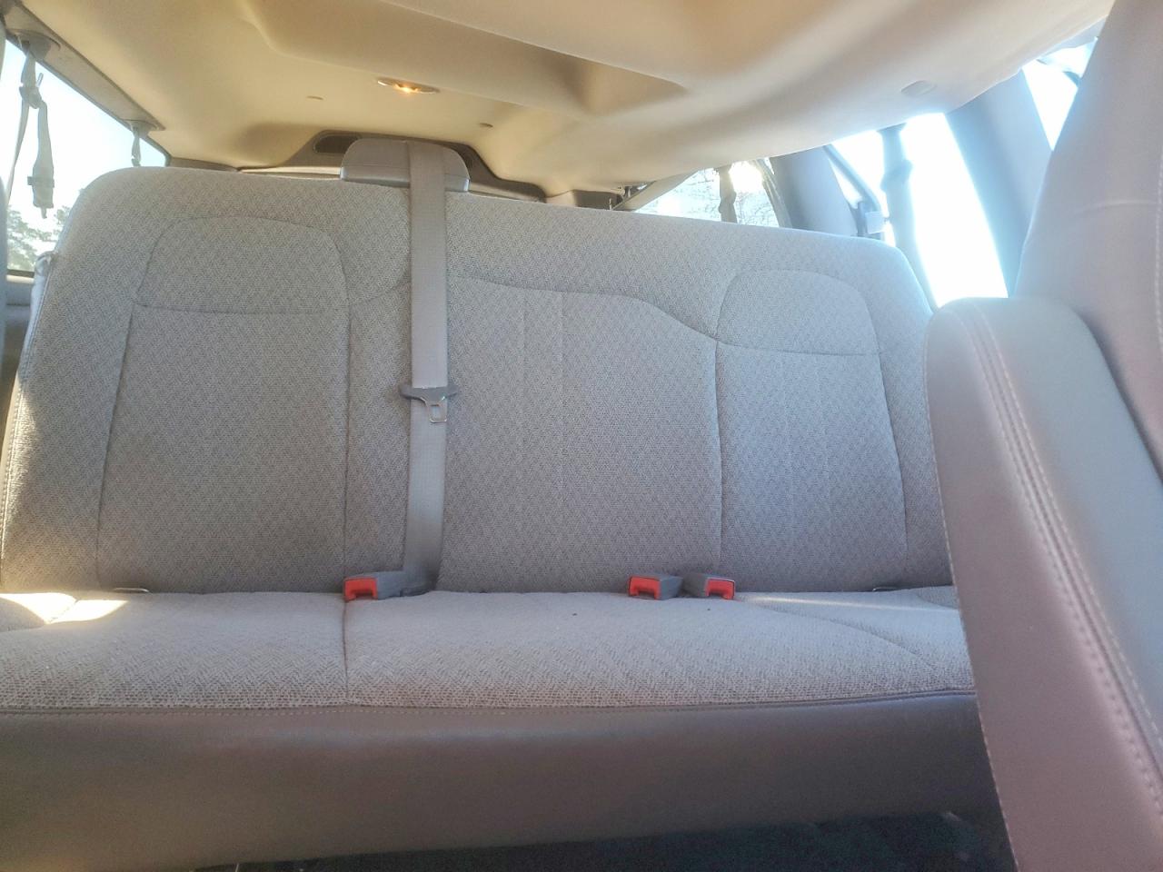2017 CHEVROLET EXPRESS G3500 LT photo 19