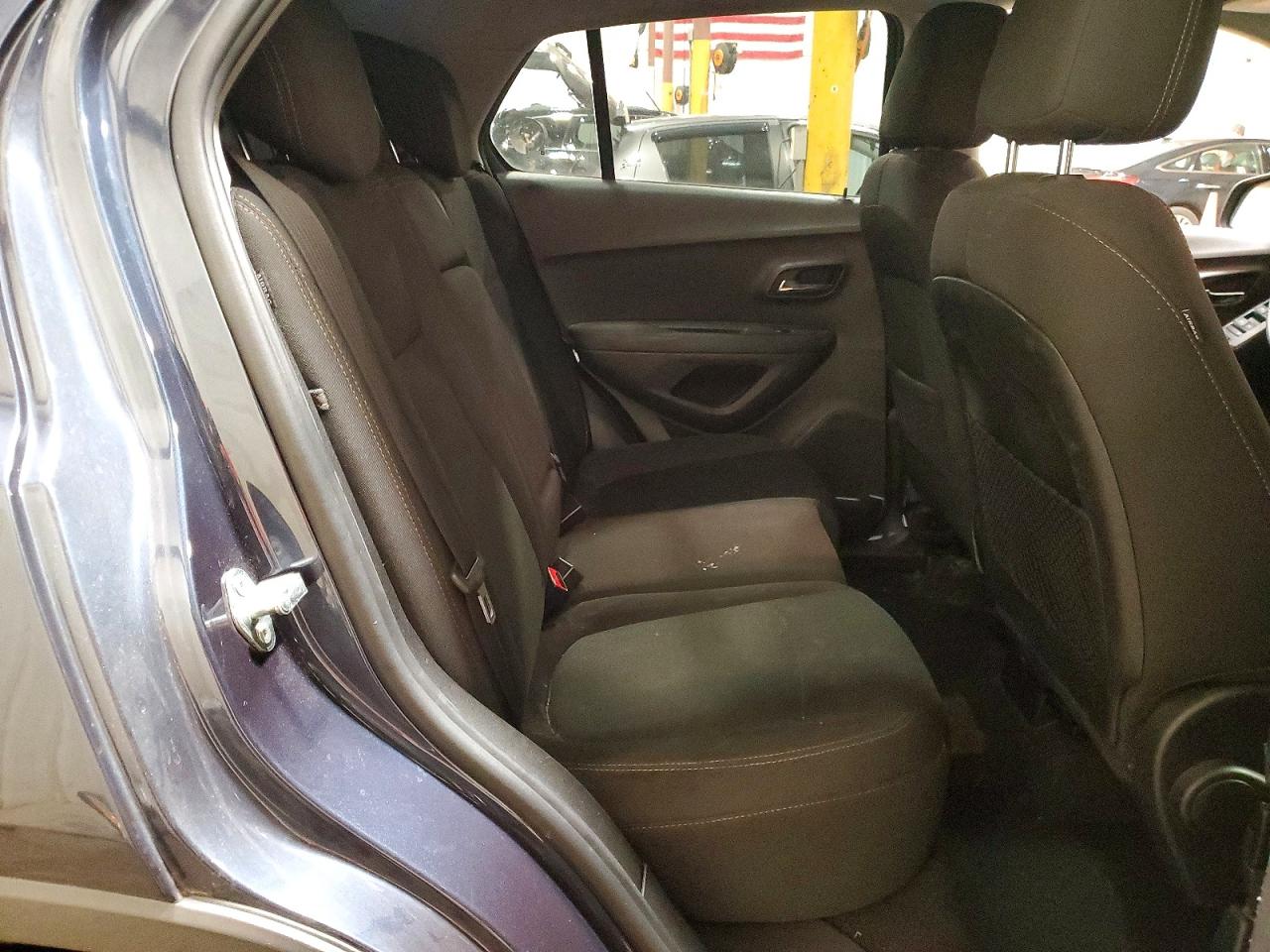 2018 CHEVROLET TRAX LS photo 11