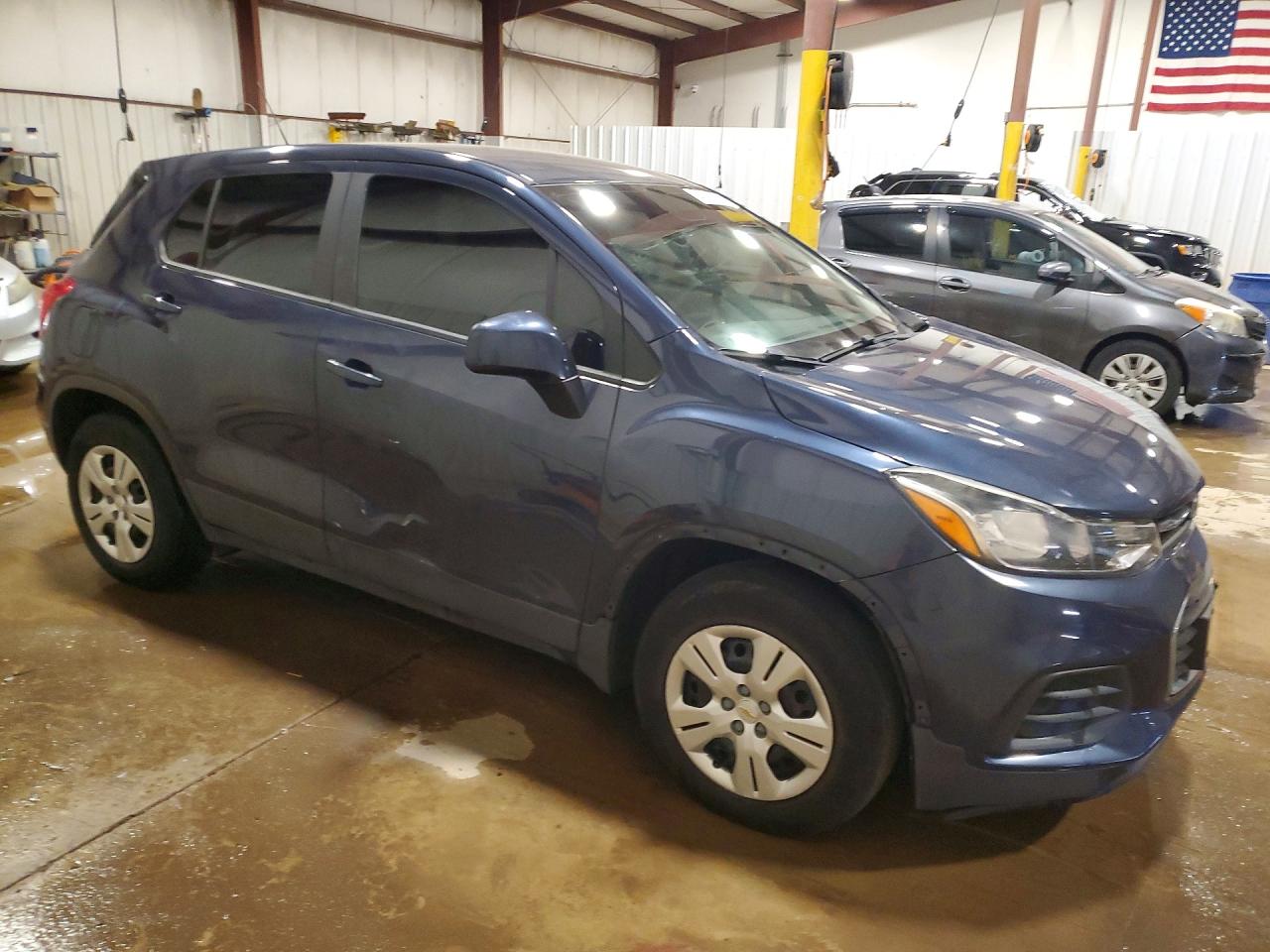 2018 CHEVROLET TRAX LS photo 4