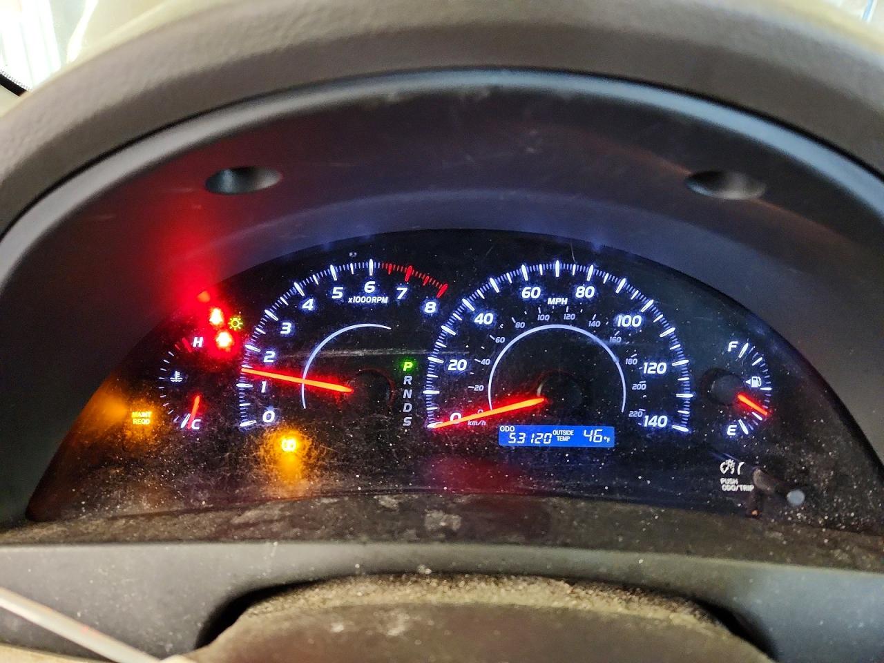 2011 TOYOTA CAMRY LE photo 17