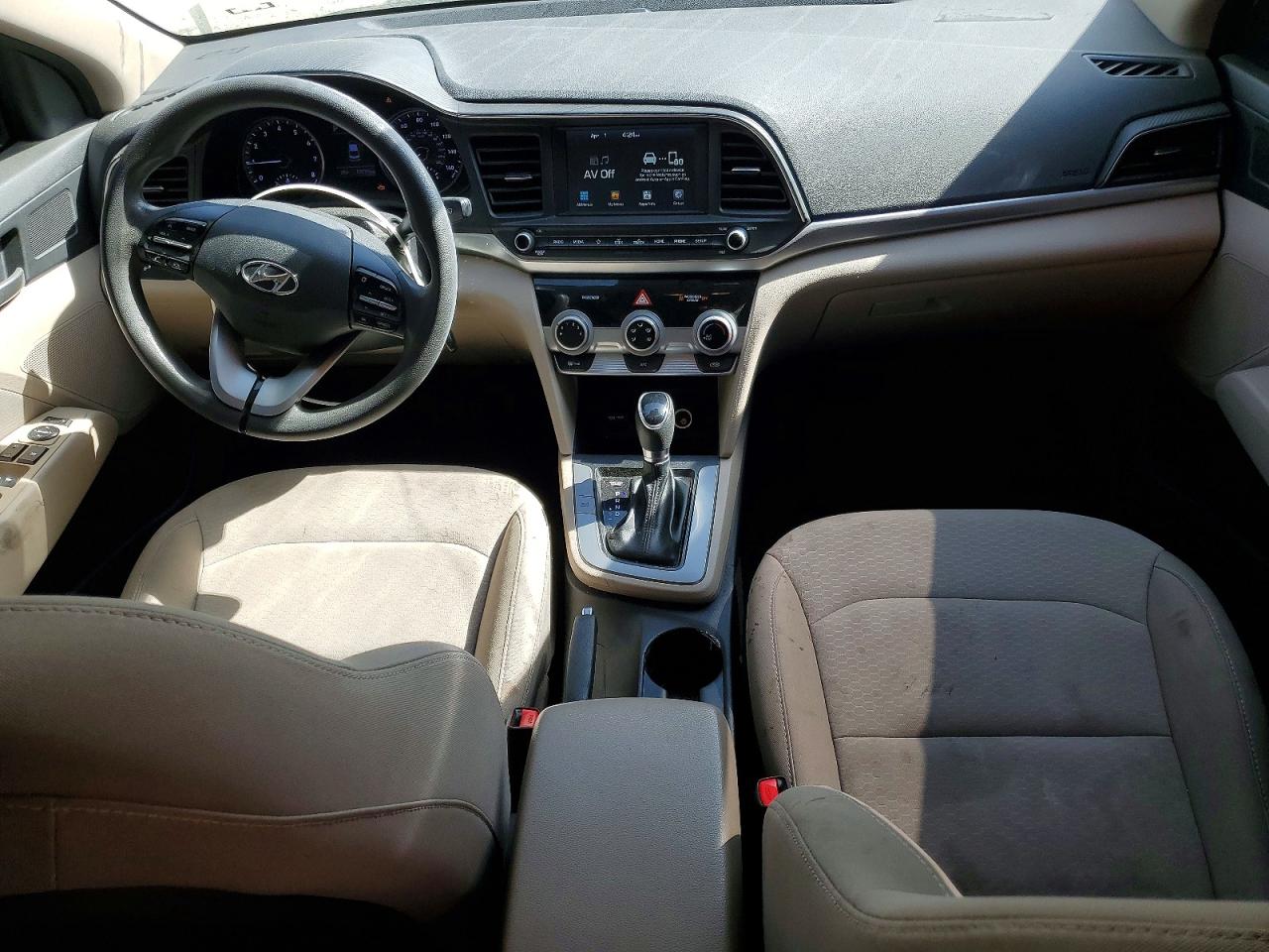 2019 HYUNDAI ELANTRA SEL photo 15