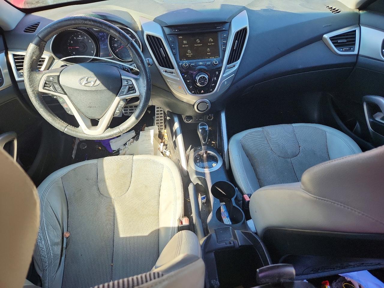 2012 HYUNDAI VELOSTER BASE photo 8