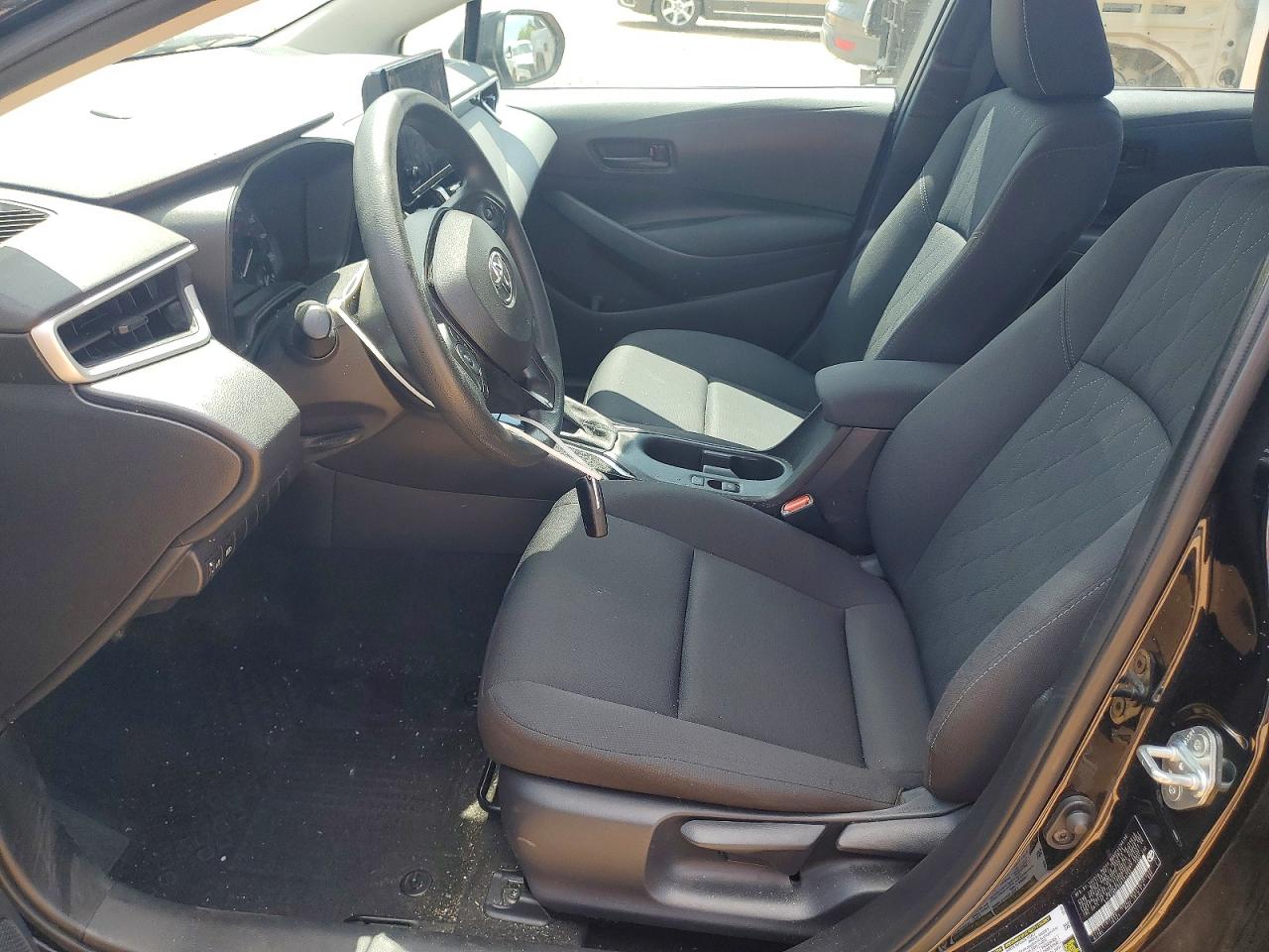 2024 TOYOTA COROLLA LE photo 13