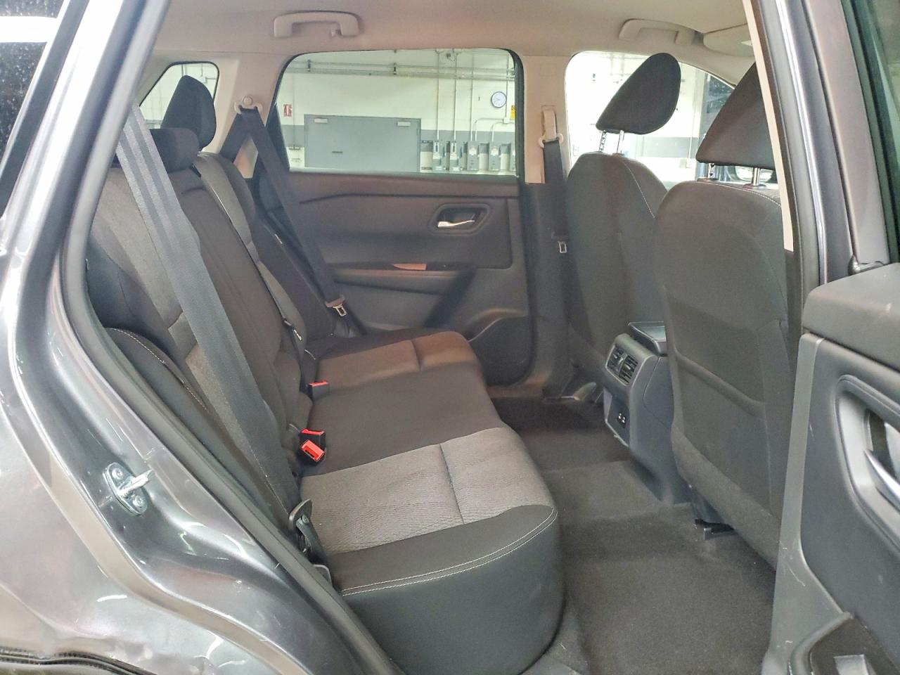2025 NISSAN ROGUE SV photo 10