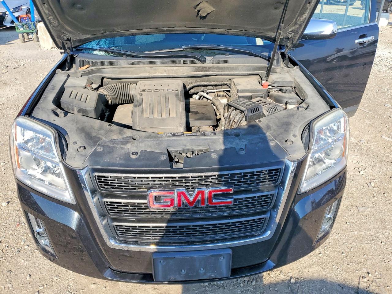 2012 GMC TERRAIN SLE photo 12