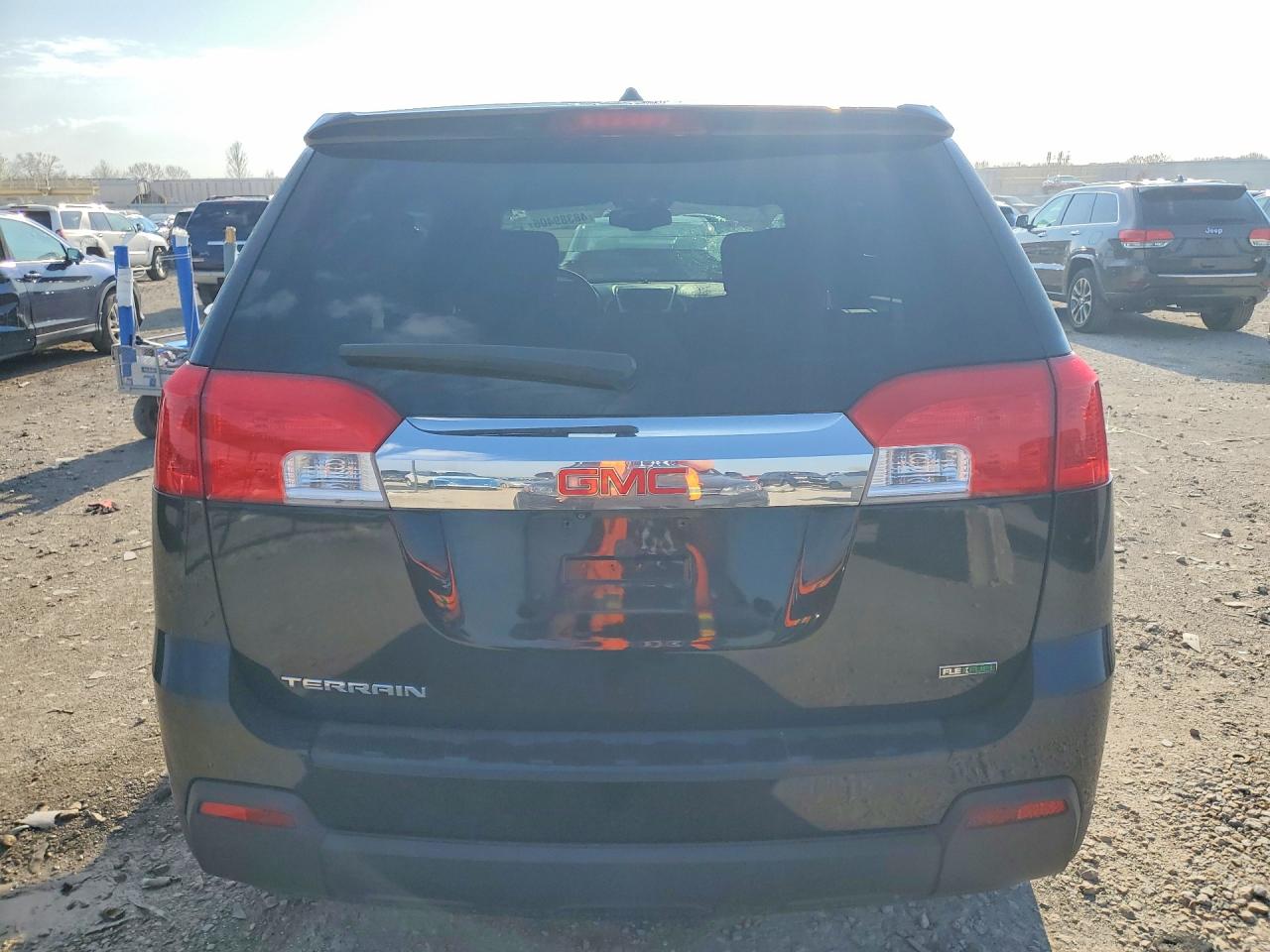 2012 GMC TERRAIN SLE photo 6