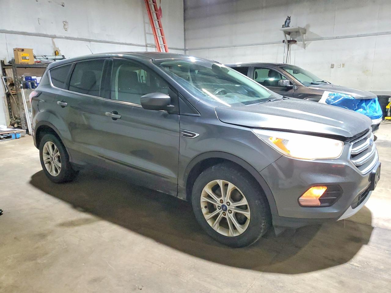 2017 FORD ESCAPE SE photo 7