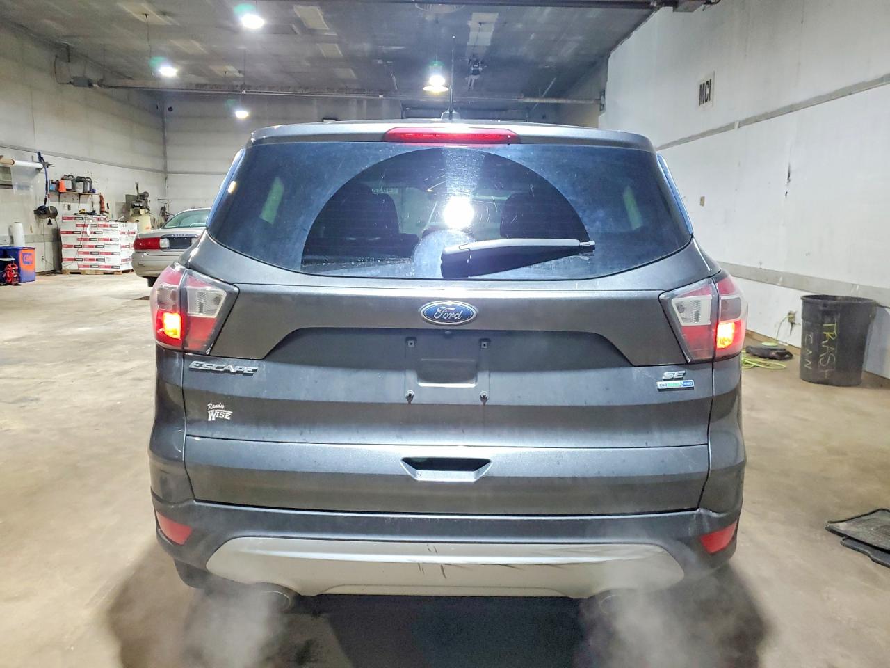 2017 FORD ESCAPE SE photo 11