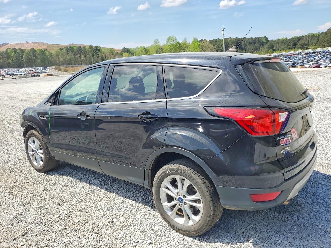 2019 FORD ESCAPE SE photo 3