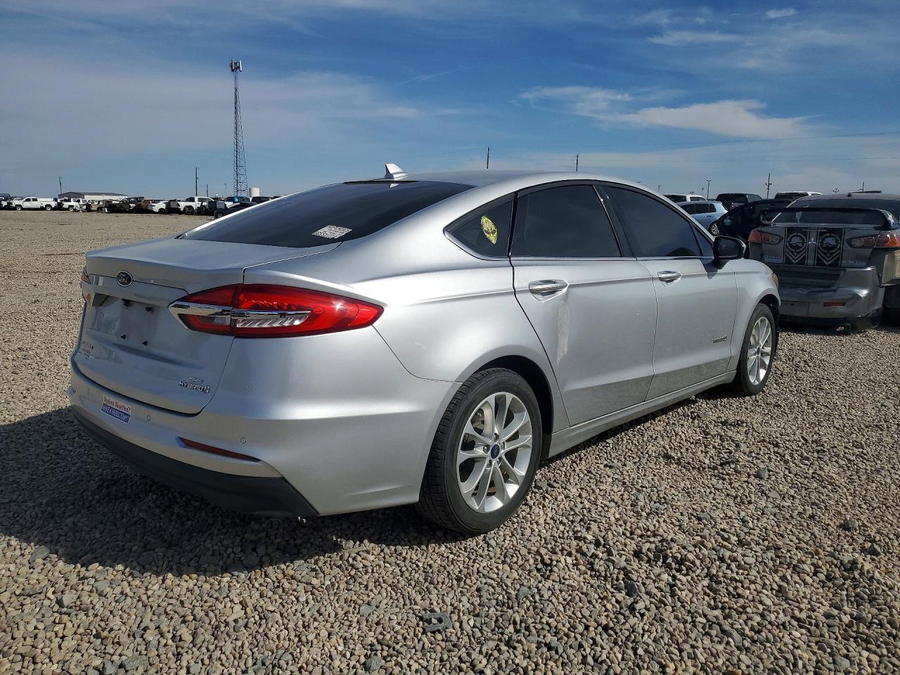 2019 FORD FUSION SE photo 5