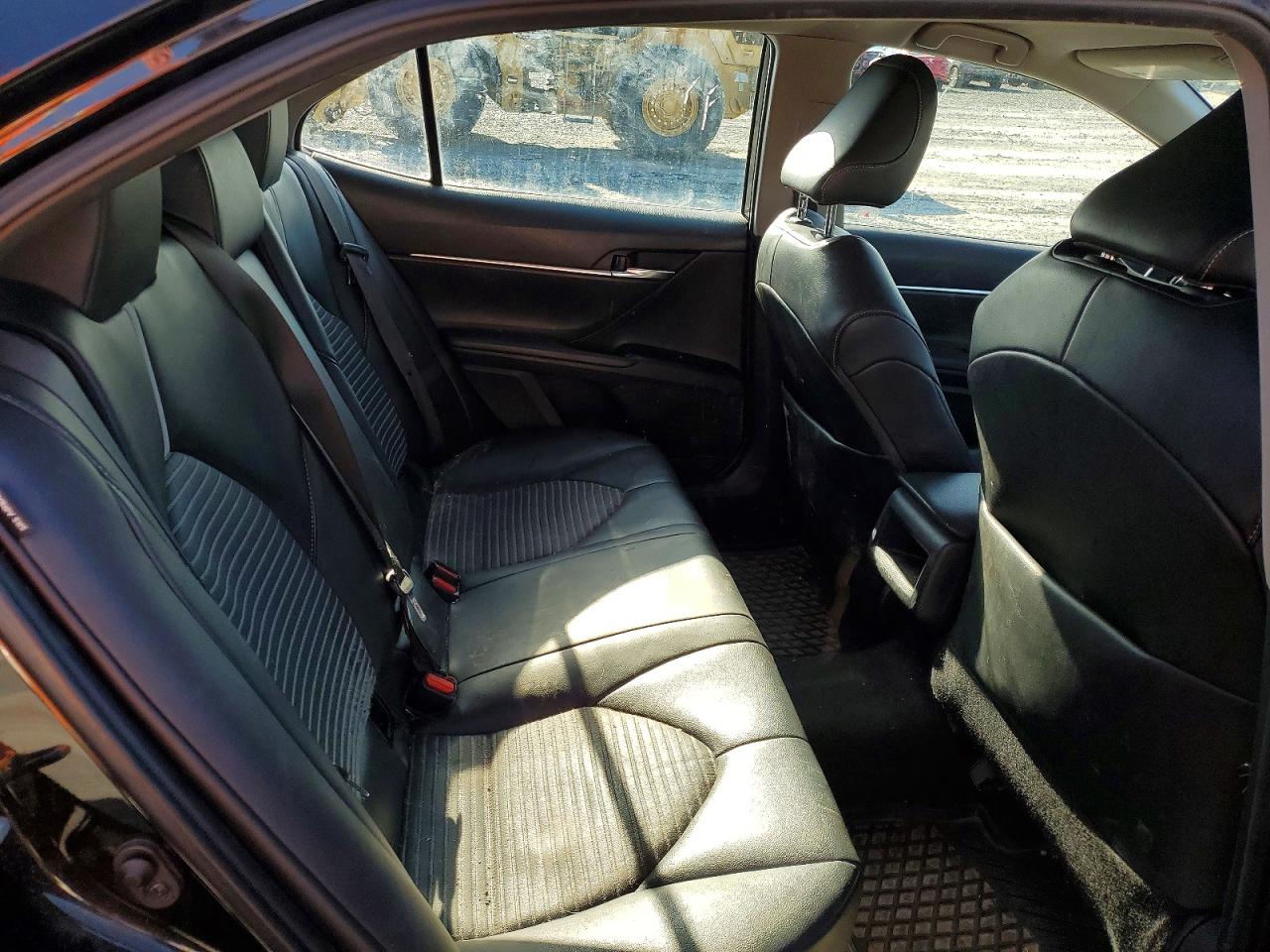 2020 TOYOTA CAMRY SE photo 28