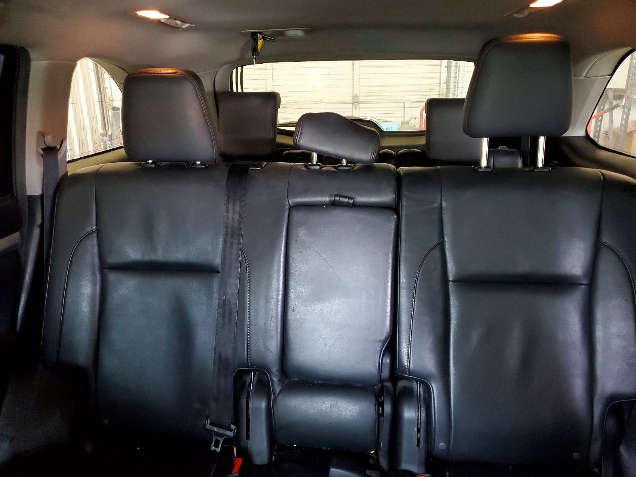 2016 TOYOTA HIGHLANDER XLE photo 28