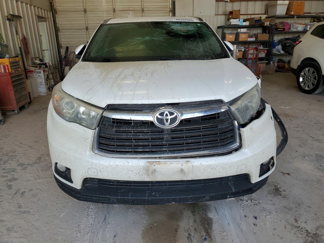 2016 TOYOTA HIGHLANDER XLE photo 13
