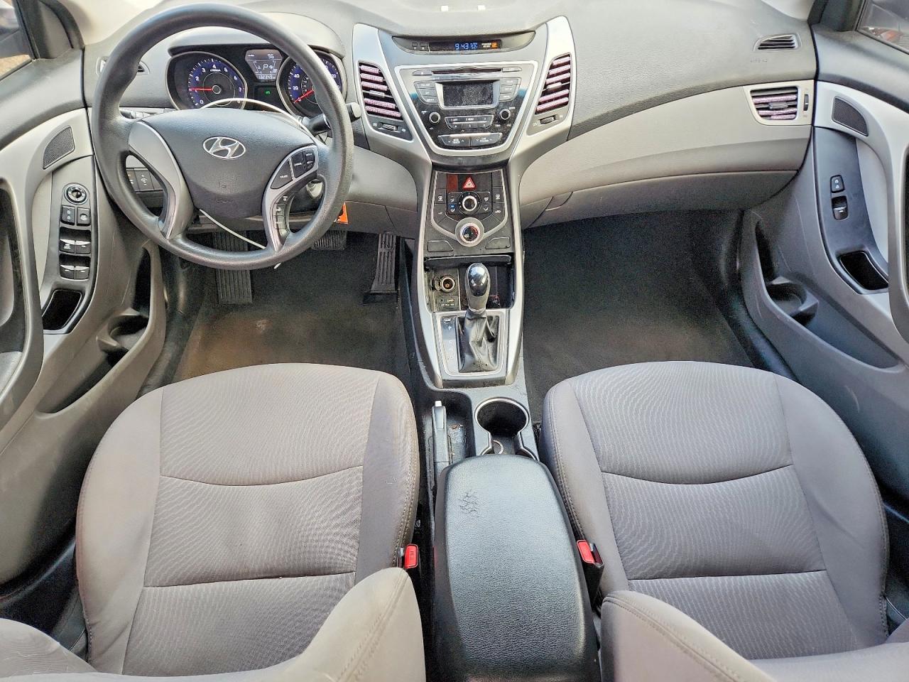 2015 HYUNDAI ELANTRA SE photo 22