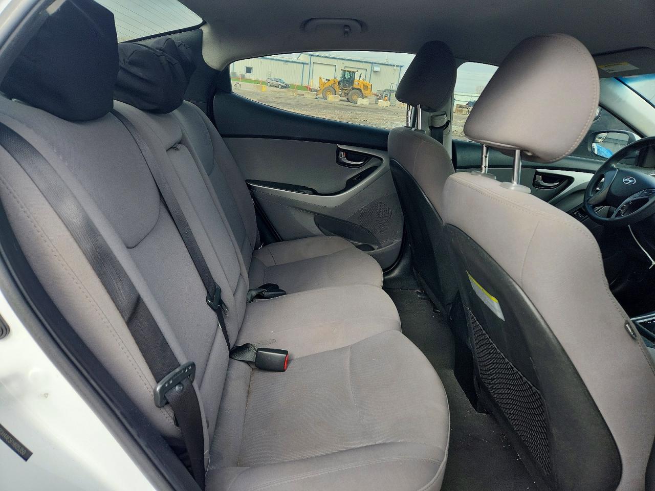 2015 HYUNDAI ELANTRA SE photo 28