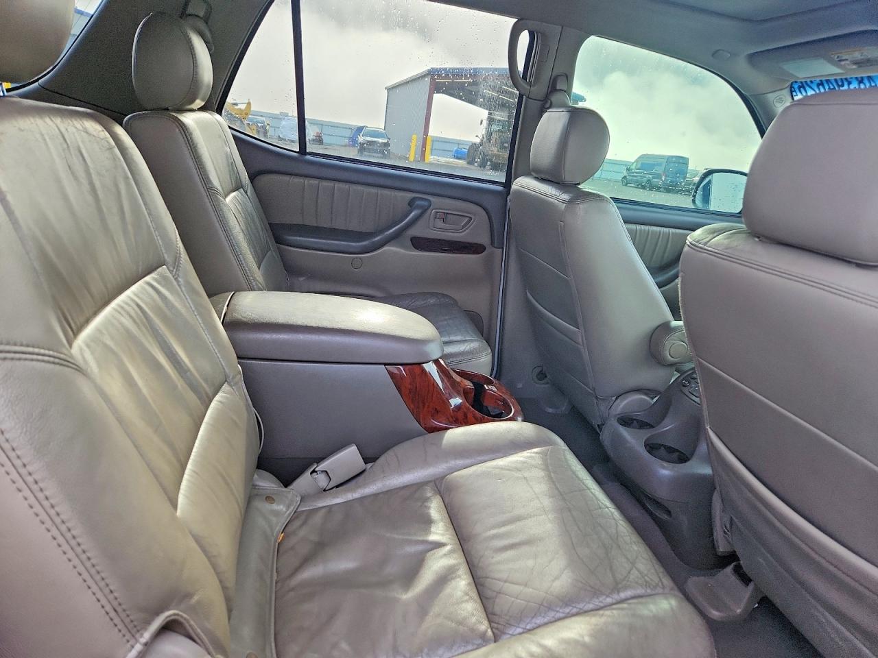 2005 TOYOTA SEQUOIA LIMITED photo 21