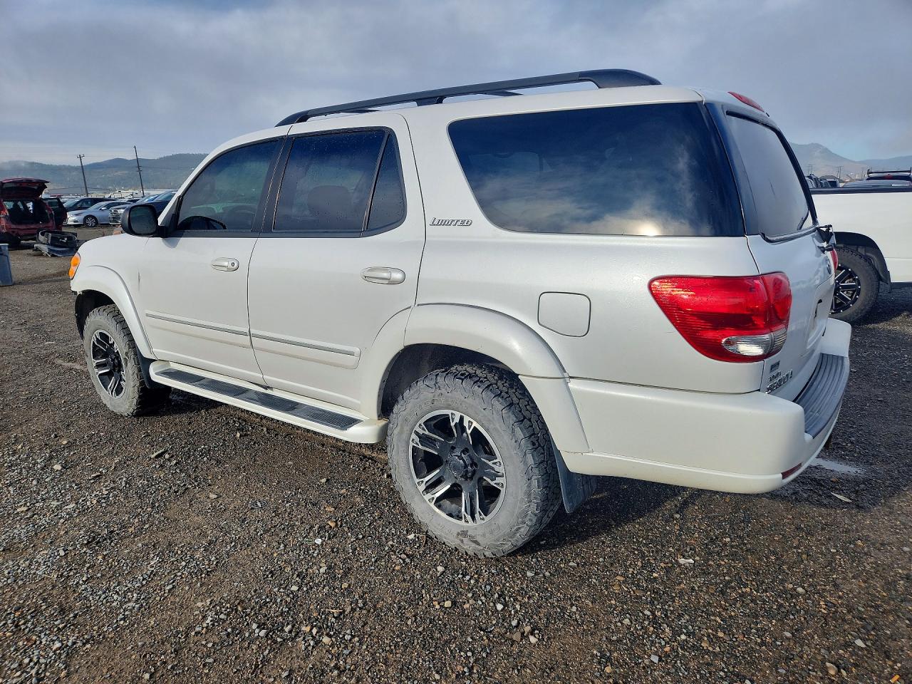 2005 TOYOTA SEQUOIA LIMITED photo 3