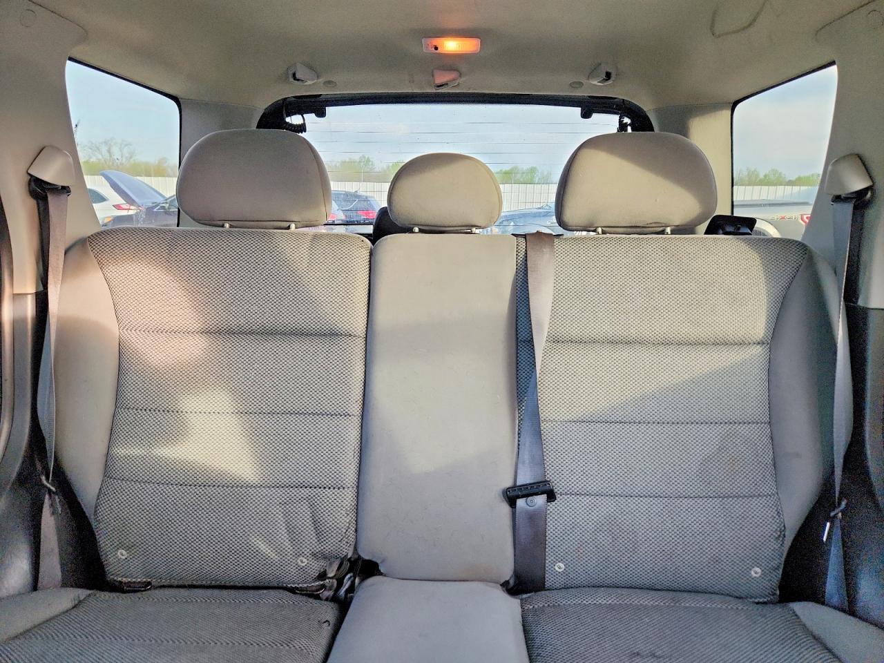 2005 FORD ESCAPE XLT photo 19