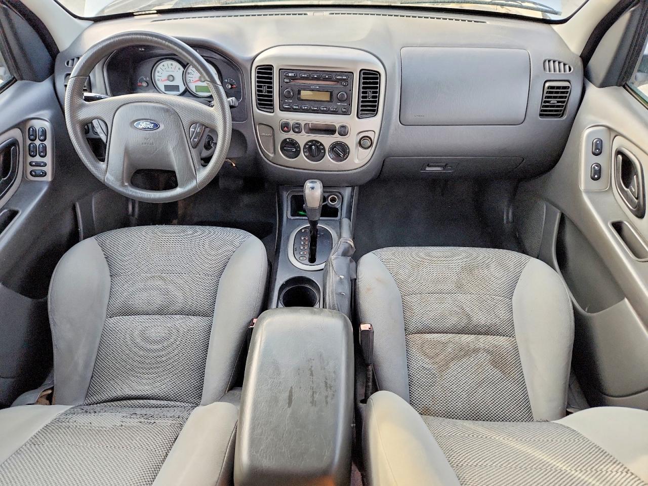 2005 FORD ESCAPE XLT photo 15