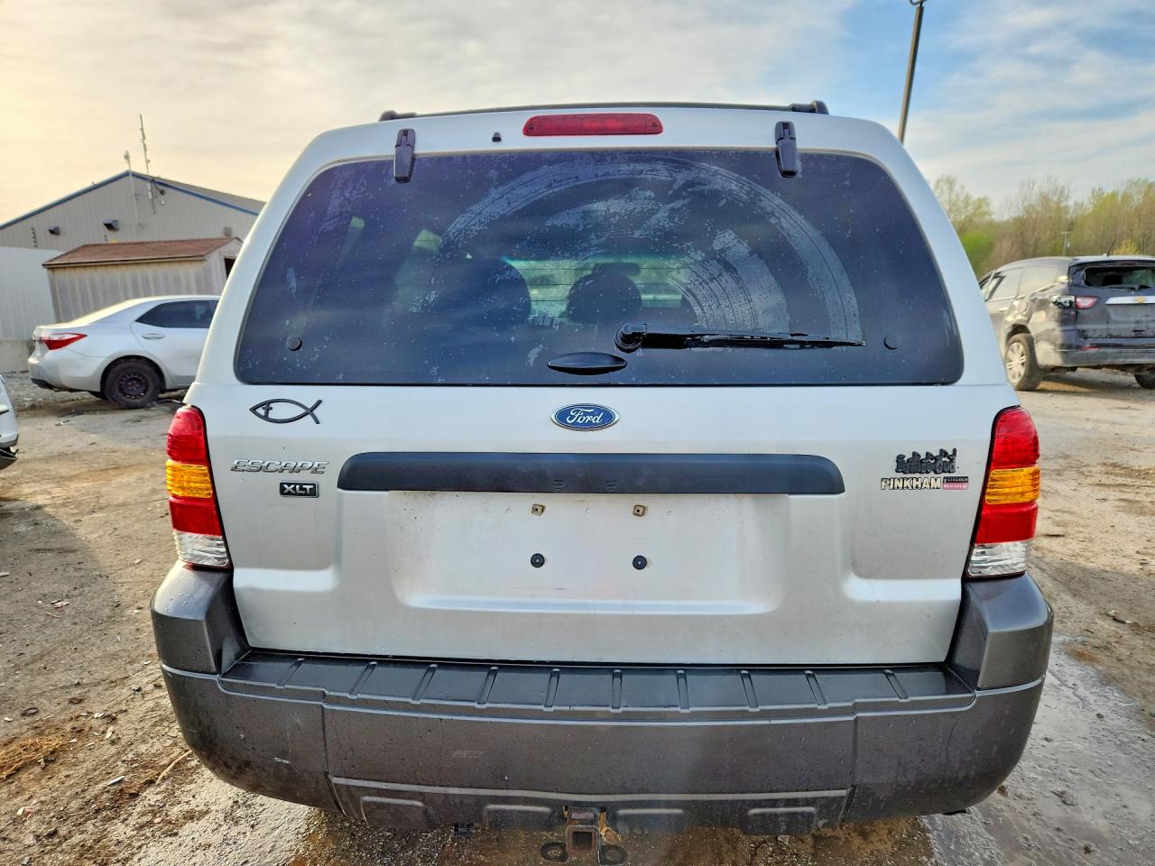 2005 FORD ESCAPE XLT photo 11