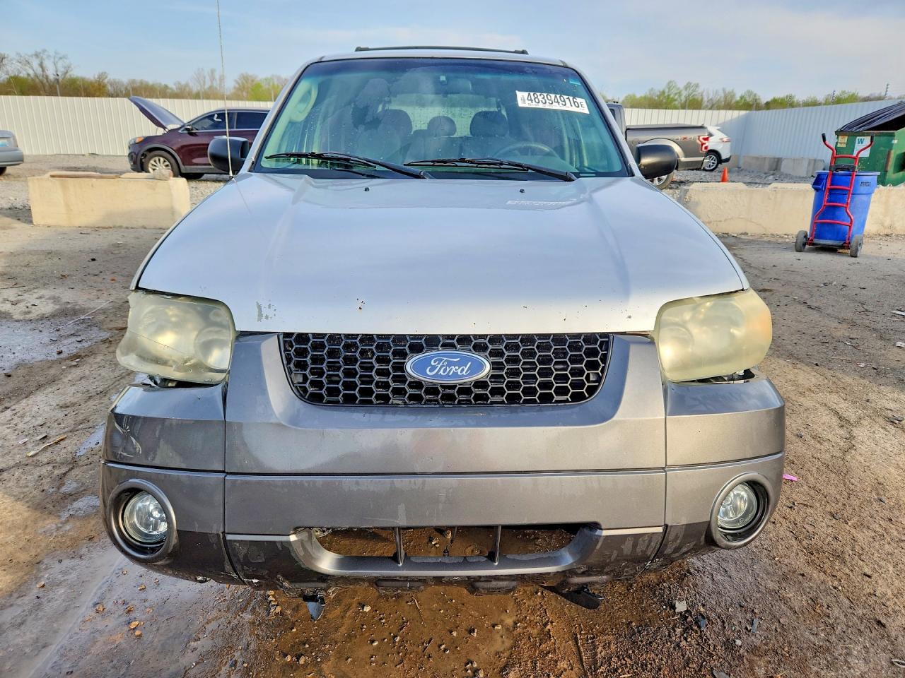 2005 FORD ESCAPE XLT photo 9