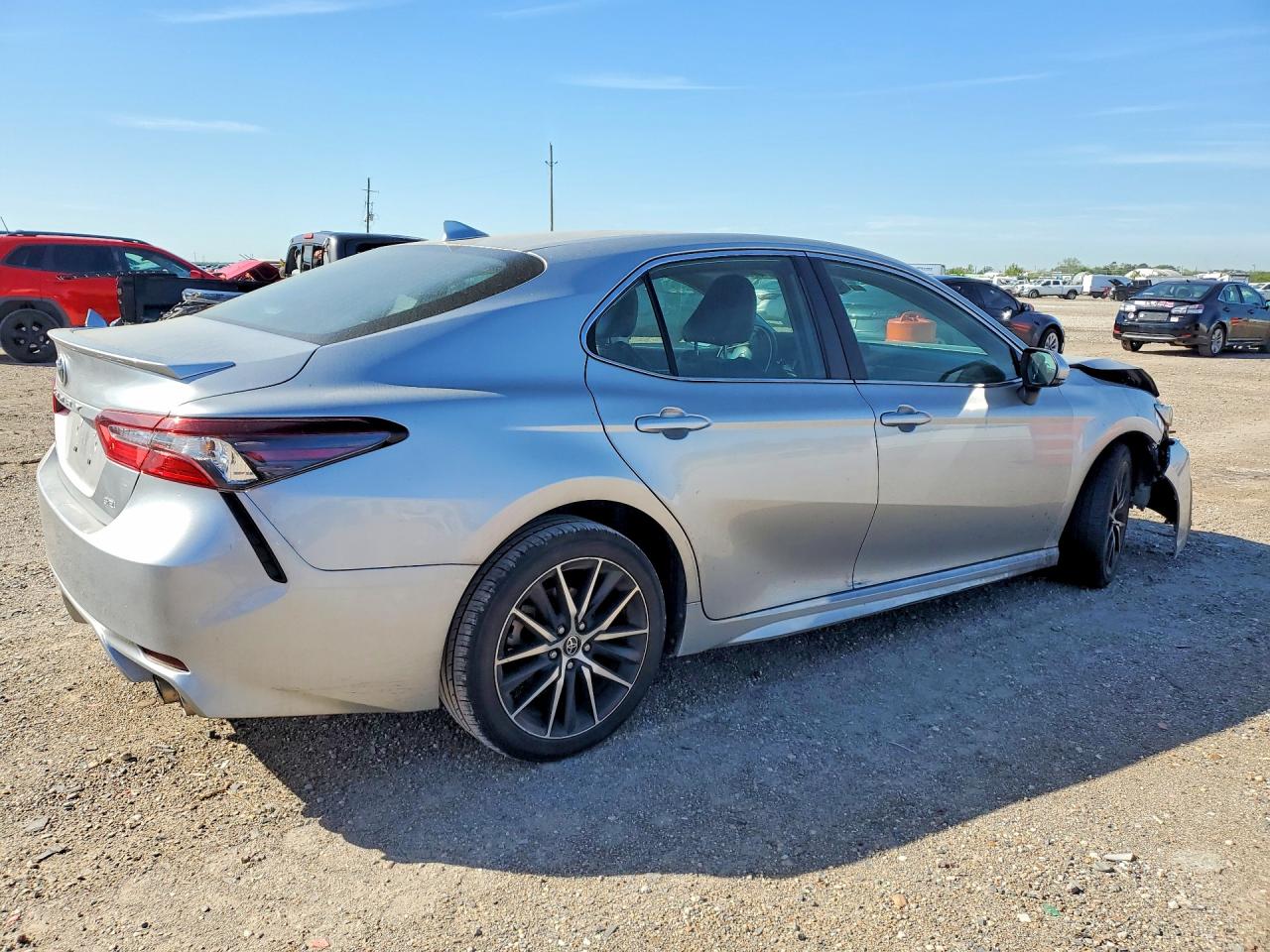 2023 TOYOTA CAMRY SE photo 5