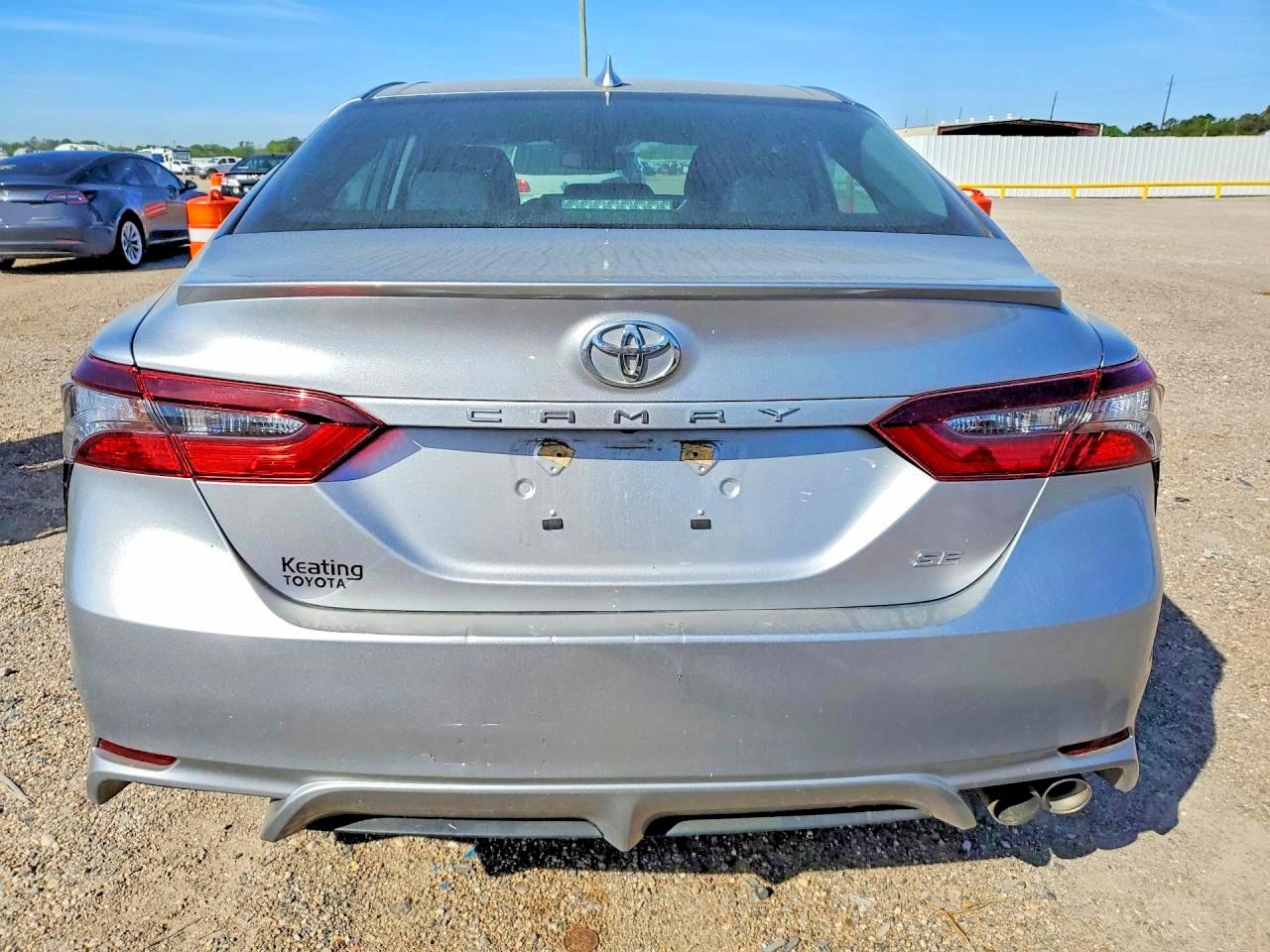 2023 TOYOTA CAMRY SE photo 11