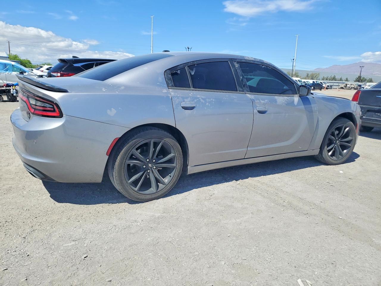 2018 DODGE CHARGER SXT photo 7