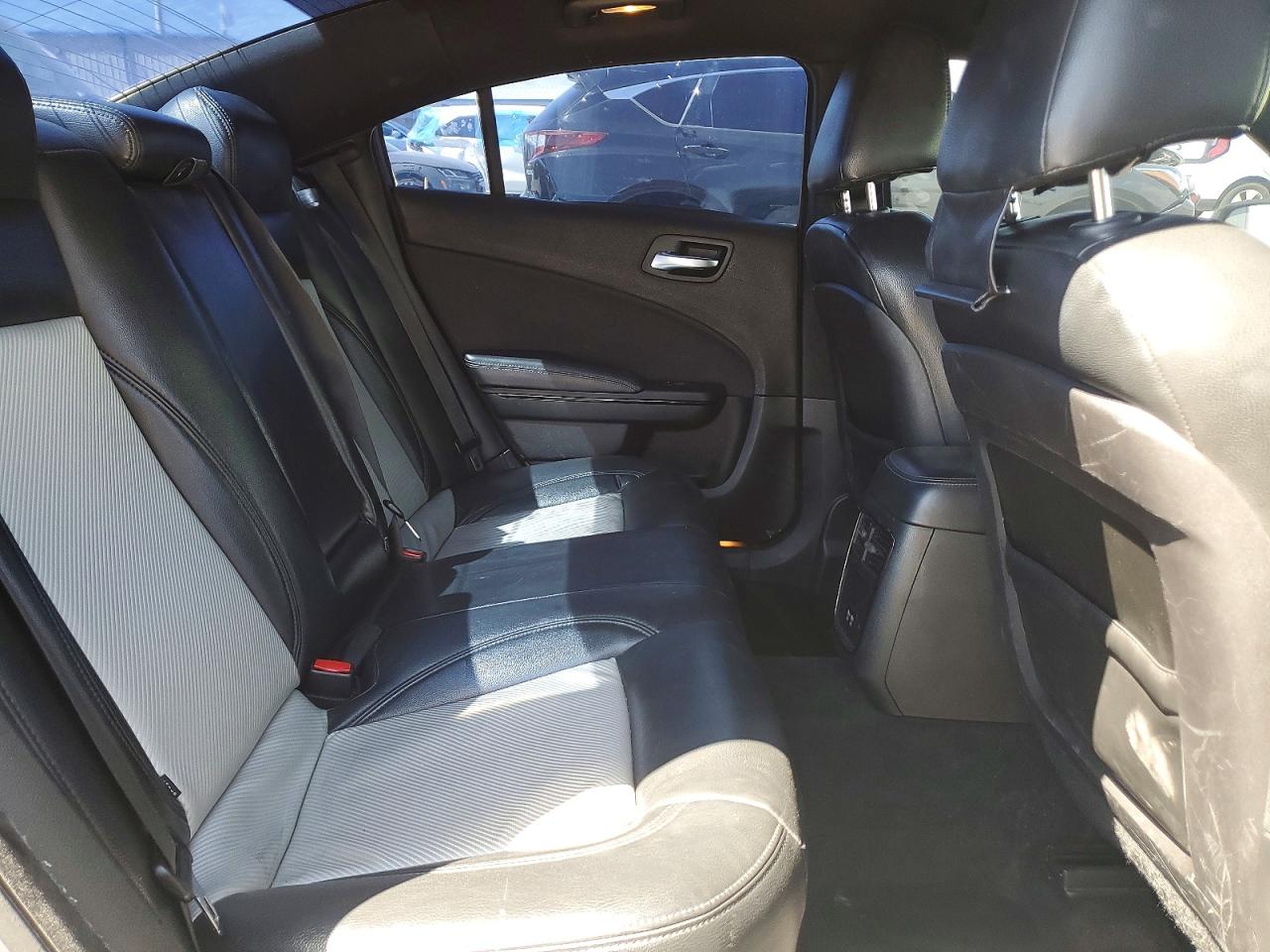 2018 DODGE CHARGER SXT photo 28