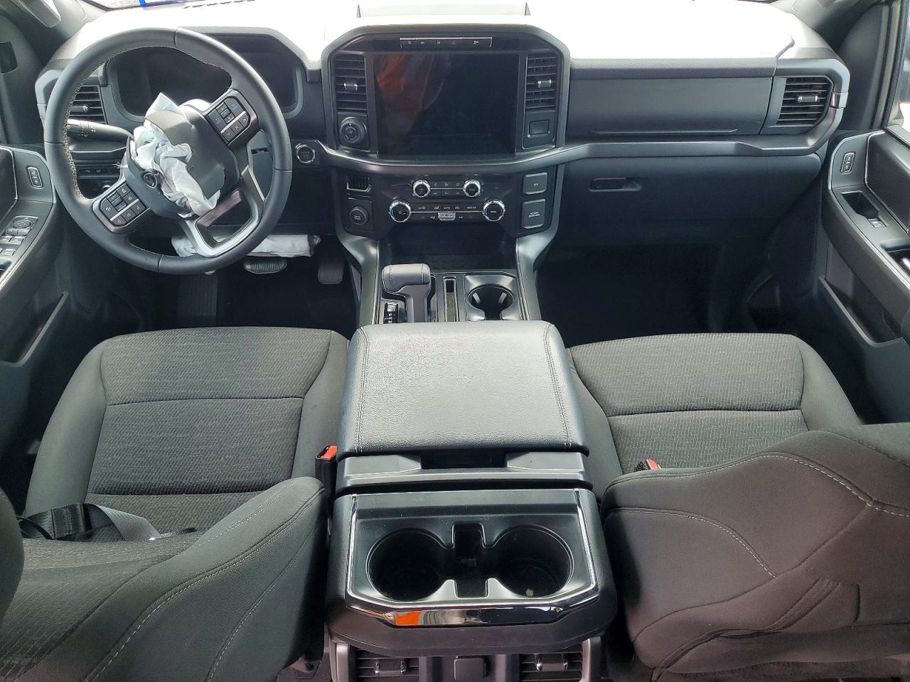 2024 FORD F150 XLT photo 22