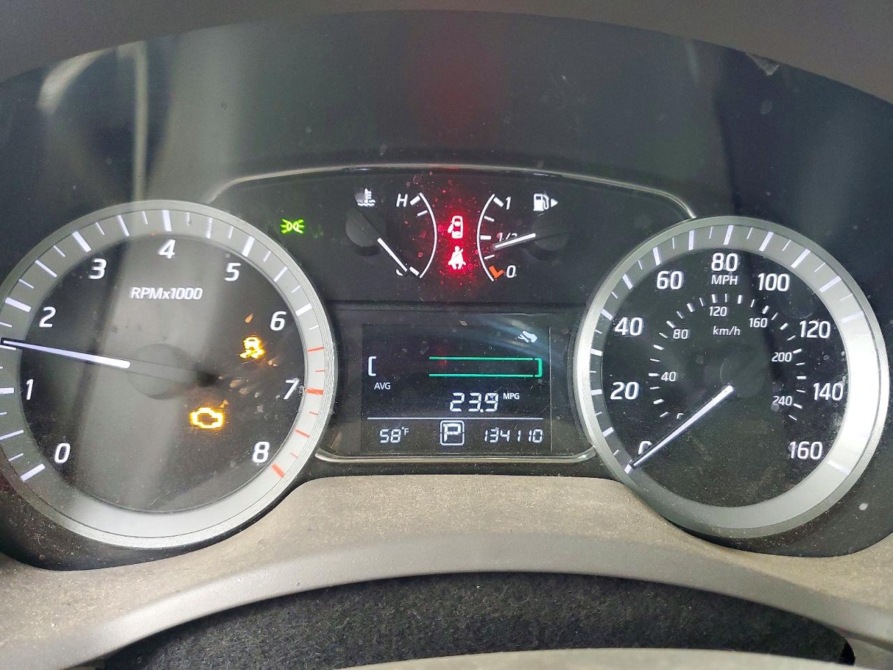 2013 NISSAN SENTRA S photo 25
