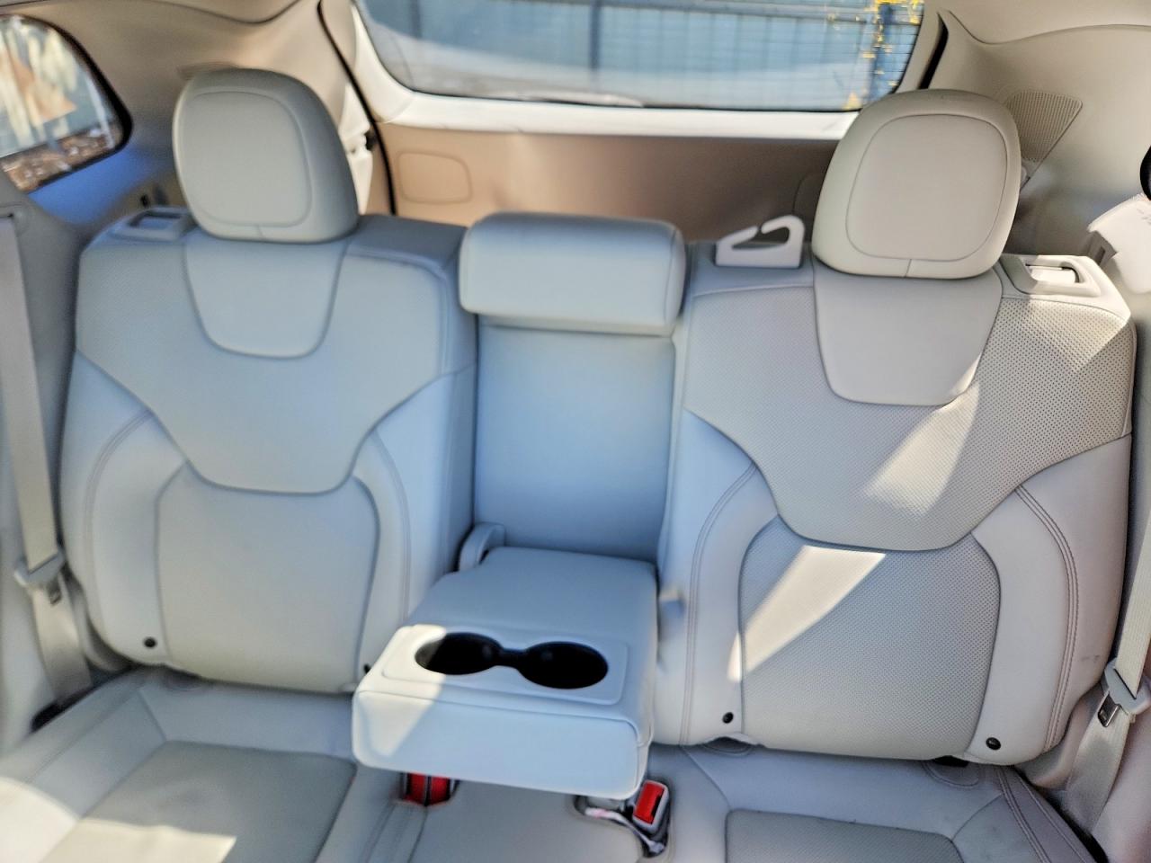 2019 JEEP CHEROKEE LIMITED photo 28