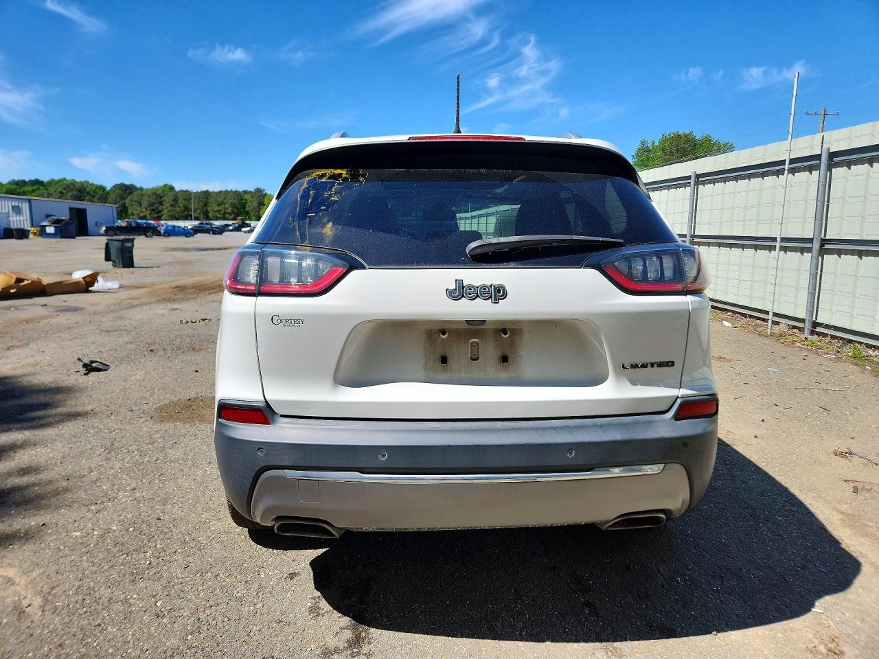 2019 JEEP CHEROKEE LIMITED photo 16