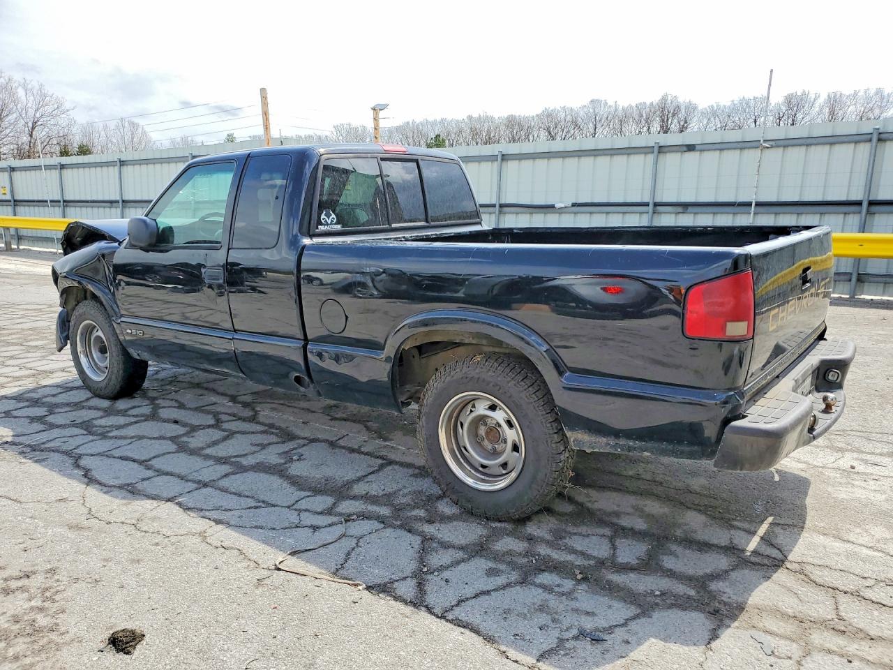 2000 CHEVROLET S TRUCK S10 photo 4