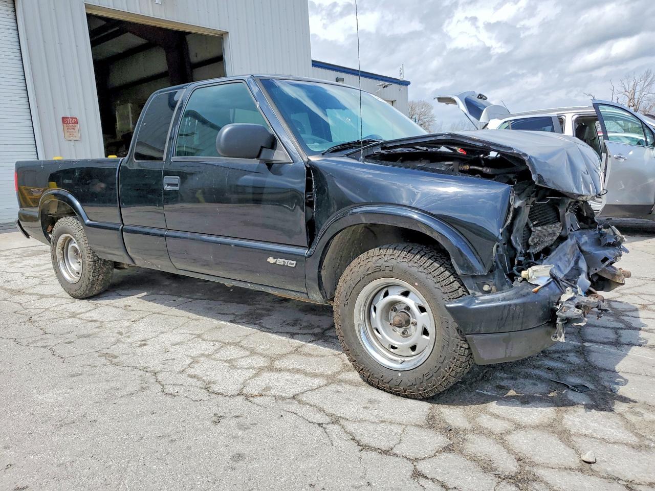 2000 CHEVROLET S TRUCK S10 photo 10