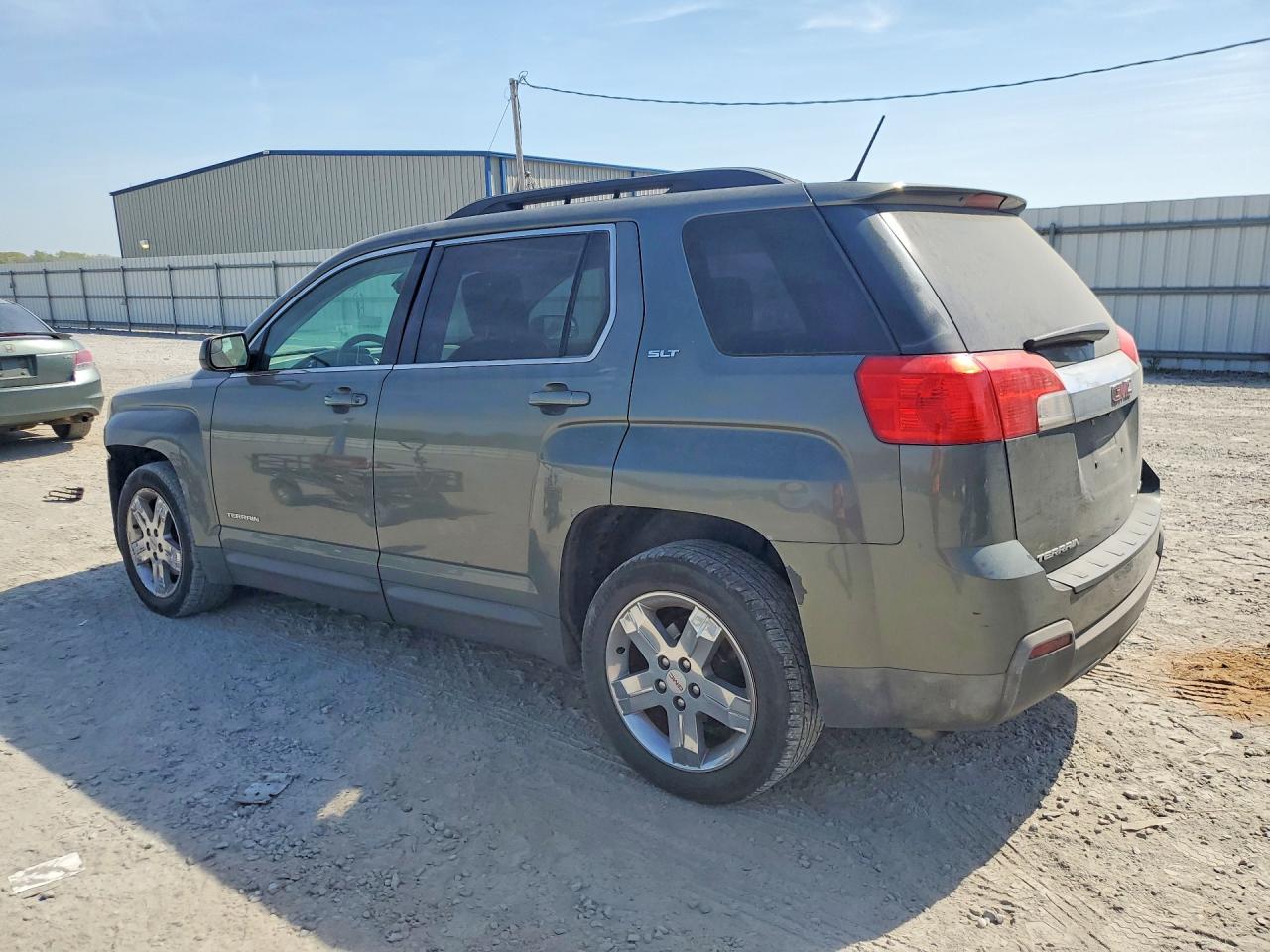 2013 GMC TERRAIN SLT photo 4