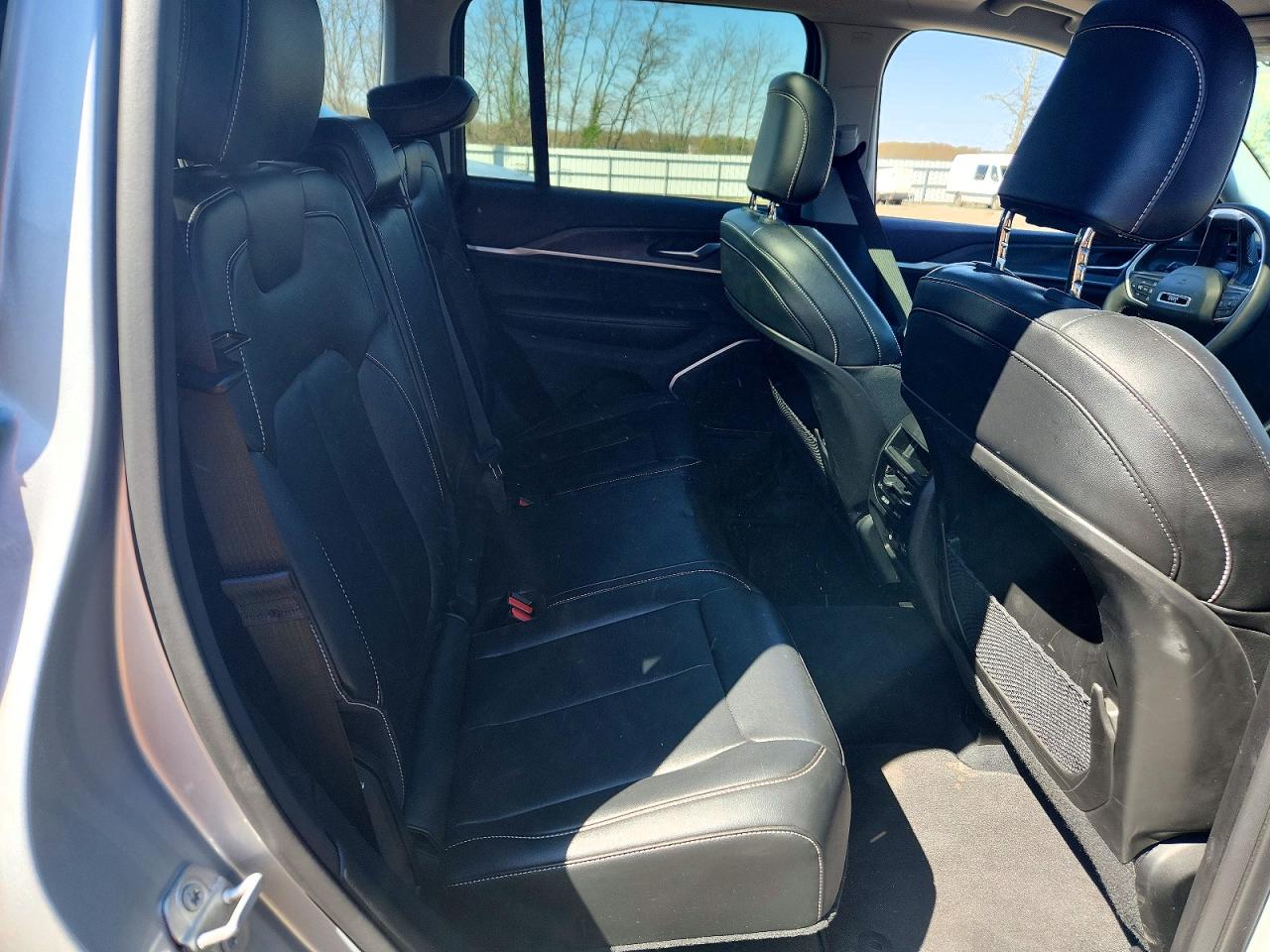 2023 JEEP GRAND CHEROKEE LIMITED 4XE photo 31