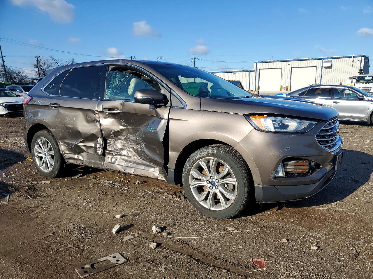 2019 FORD EDGE TITANIUM photo 4