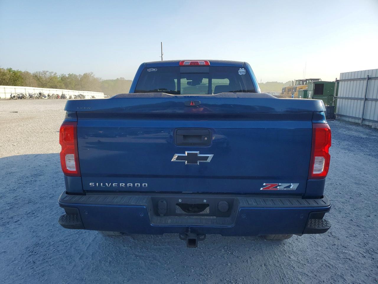 2017 CHEVROLET SILVERADO K1500 LTZ photo 11