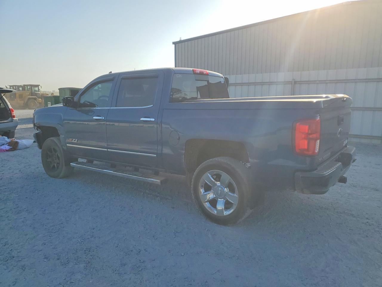2017 CHEVROLET SILVERADO K1500 LTZ photo 3