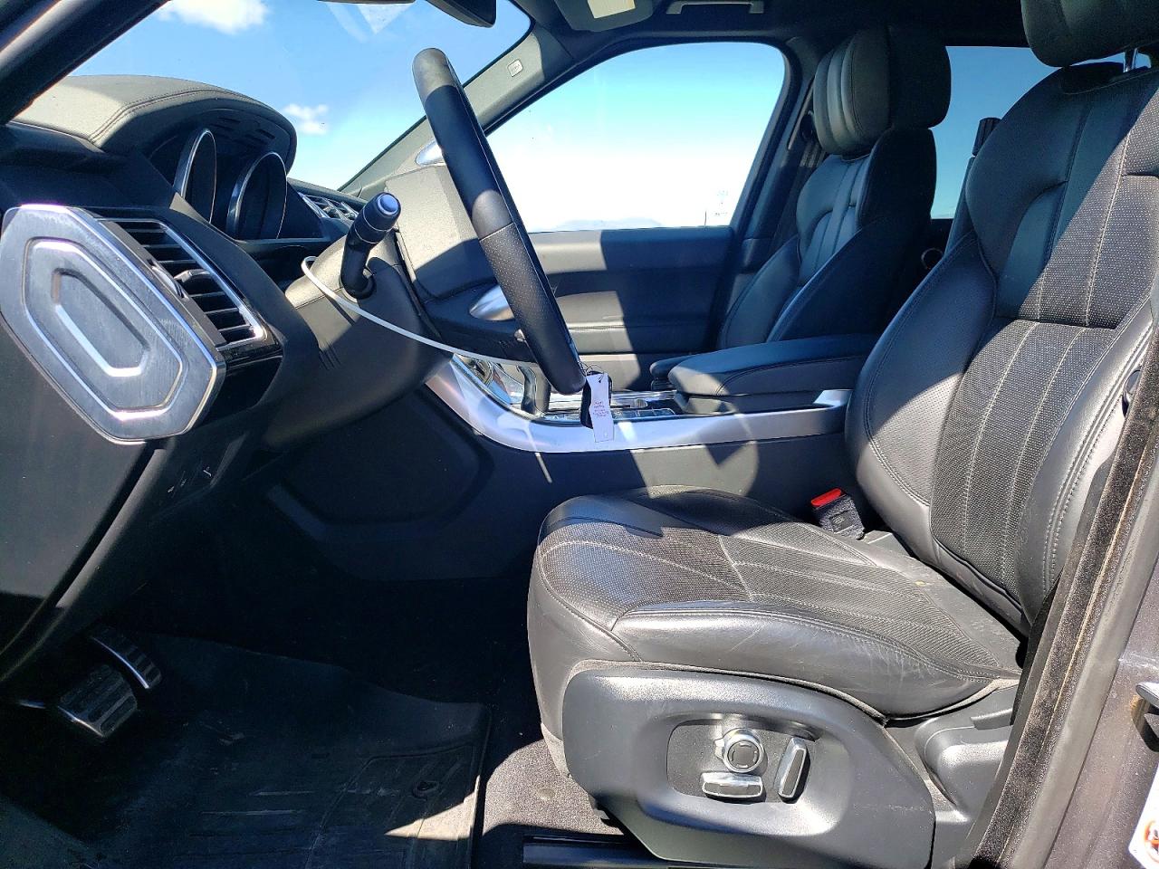 2016 LAND ROVER RANGE ROVER SPORT HSE photo 13