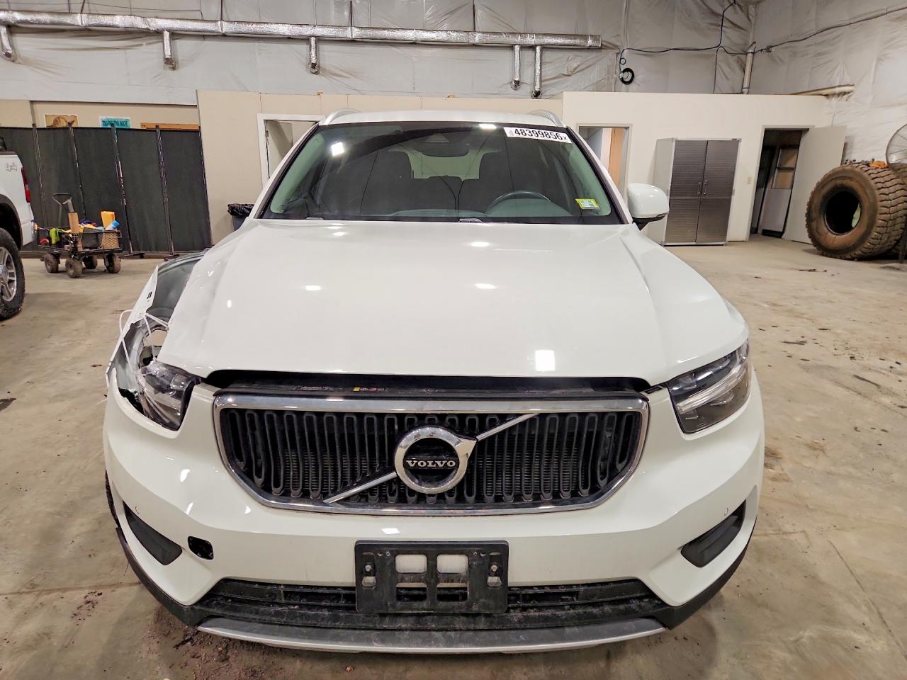 2020 VOLVO XC40 T5 MOMENTUM photo 13