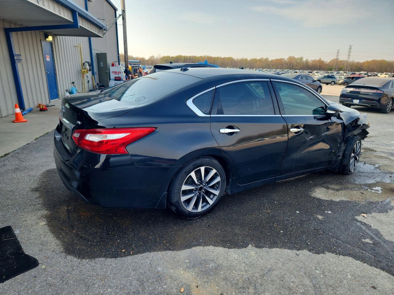 2016 NISSAN ALTIMA 2.5 SV photo 7