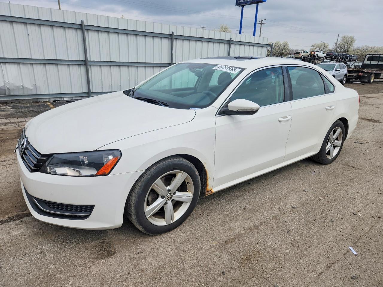 2012 VOLKSWAGEN PASSAT