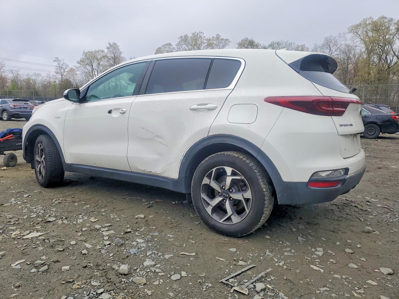 2020 KIA SPORTAGE LX photo 3