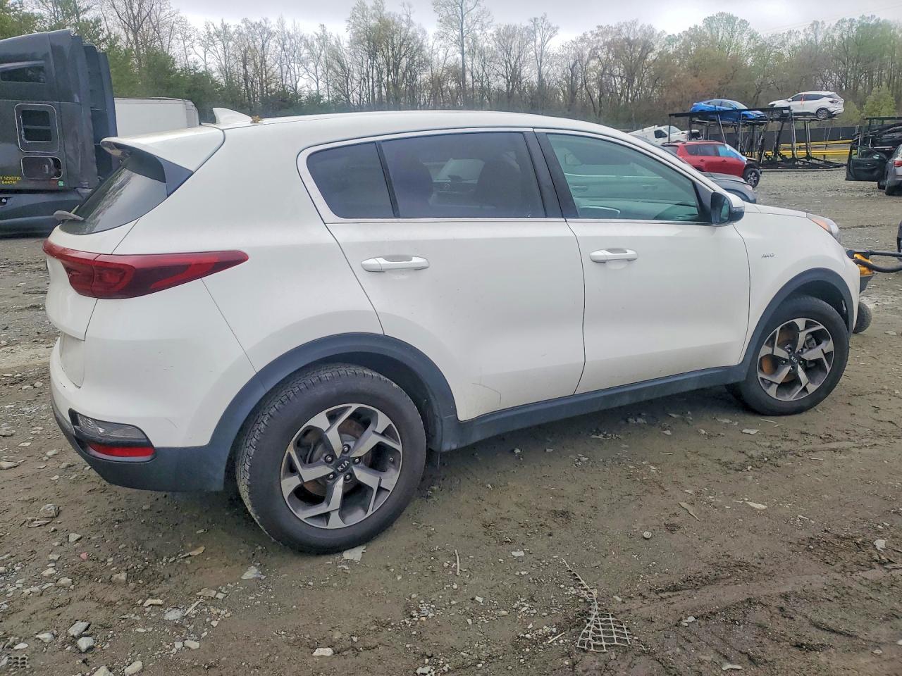 2020 KIA SPORTAGE LX photo 5